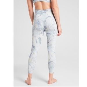 Athleta Elation Snow Dye 7/8 Tight Purple Blue Size XS